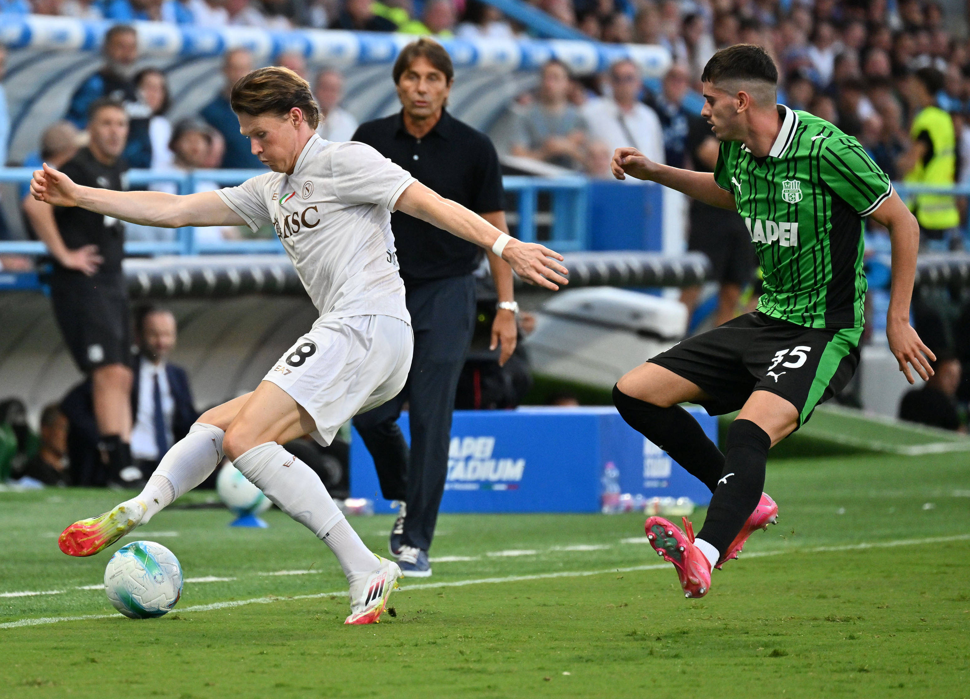 意甲倒计时,那不勒斯赛前临场应变,细节引发关注,气氛紧张,资深球员宣示担当的简单介绍 意甲倒计时,那不勒斯赛前临场应变,细节引发关注,气氛紧张,资深球员宣示担当的简单介绍